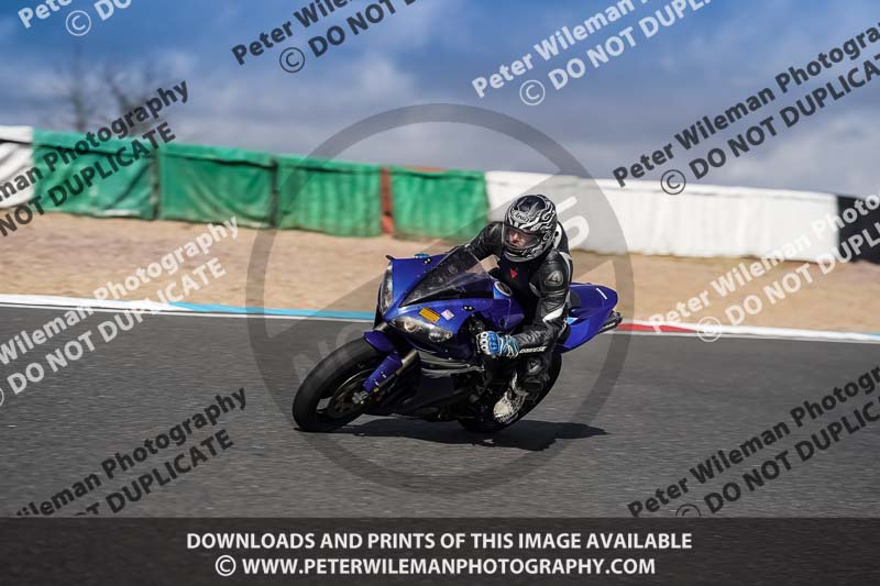 enduro digital images;event digital images;eventdigitalimages;mallory park;mallory park photographs;mallory park trackday;mallory park trackday photographs;no limits trackdays;peter wileman photography;racing digital images;trackday digital images;trackday photos